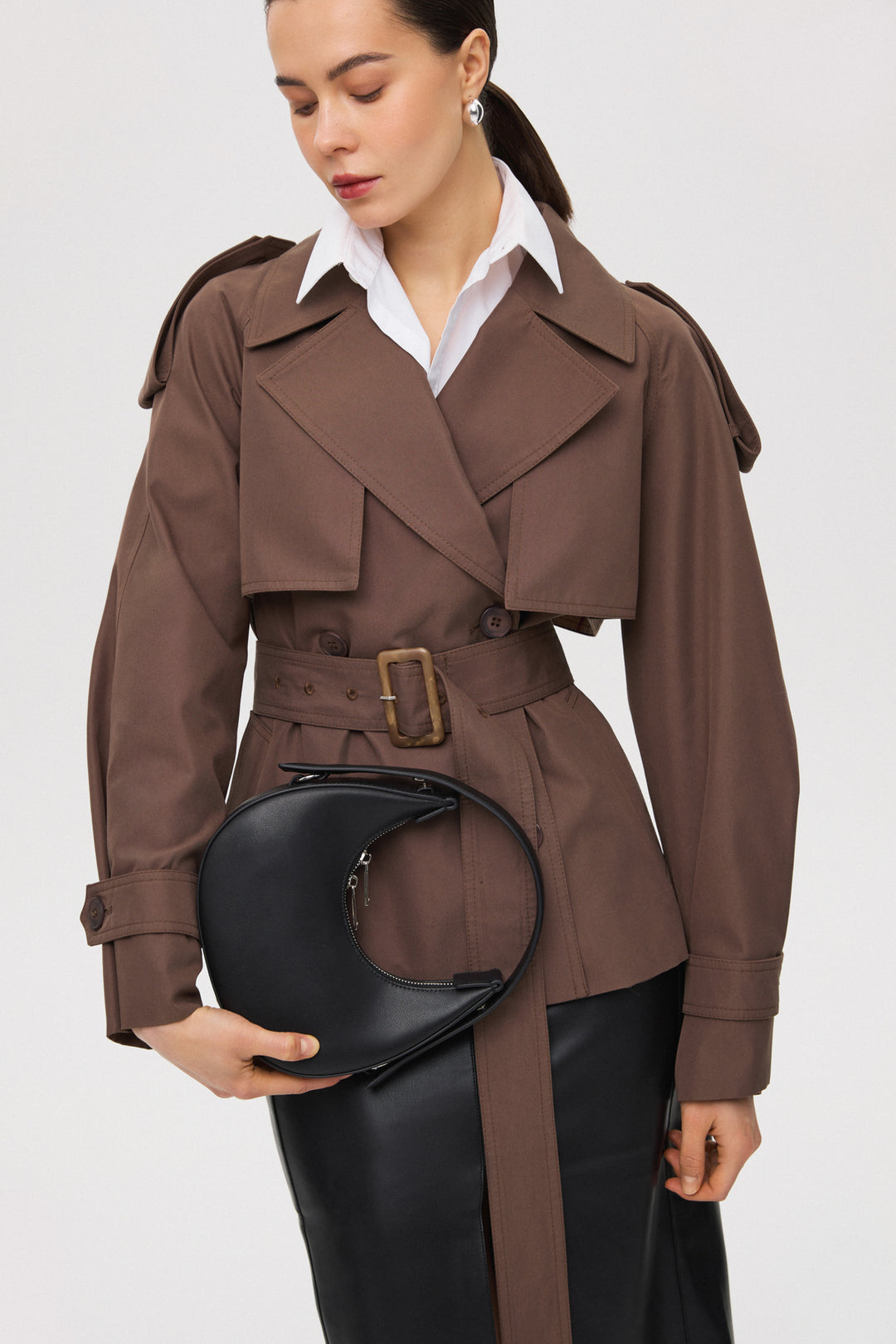 Czarna torebka damska typu półksiężyc Estro ER00116263