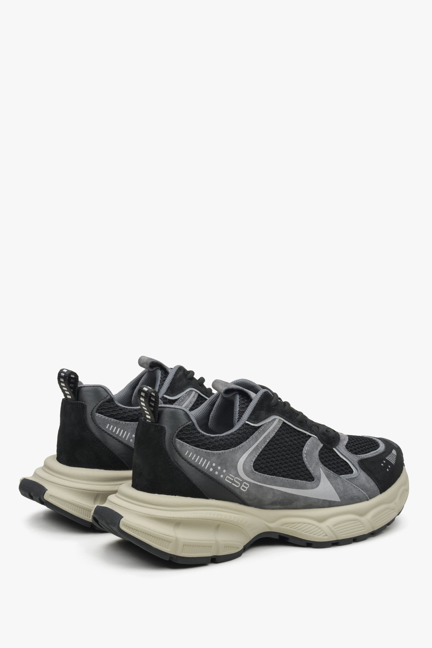Sneakersy damskie czarno-szare ES 8 - zbliżenie na linię boczną i zapiętek.