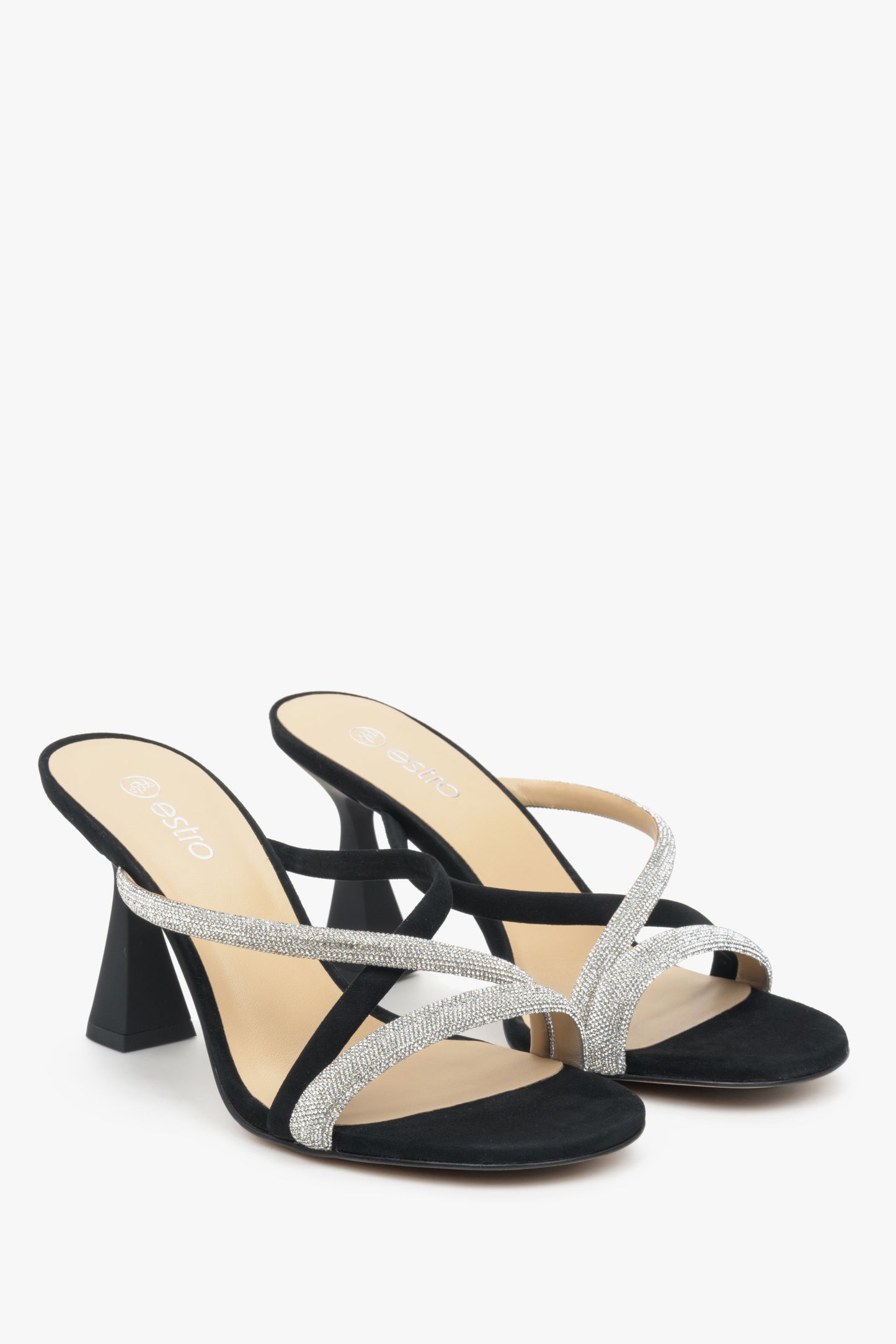 Stylowe, czarne klapki damskie z weluru z cyrkoniami Estro.