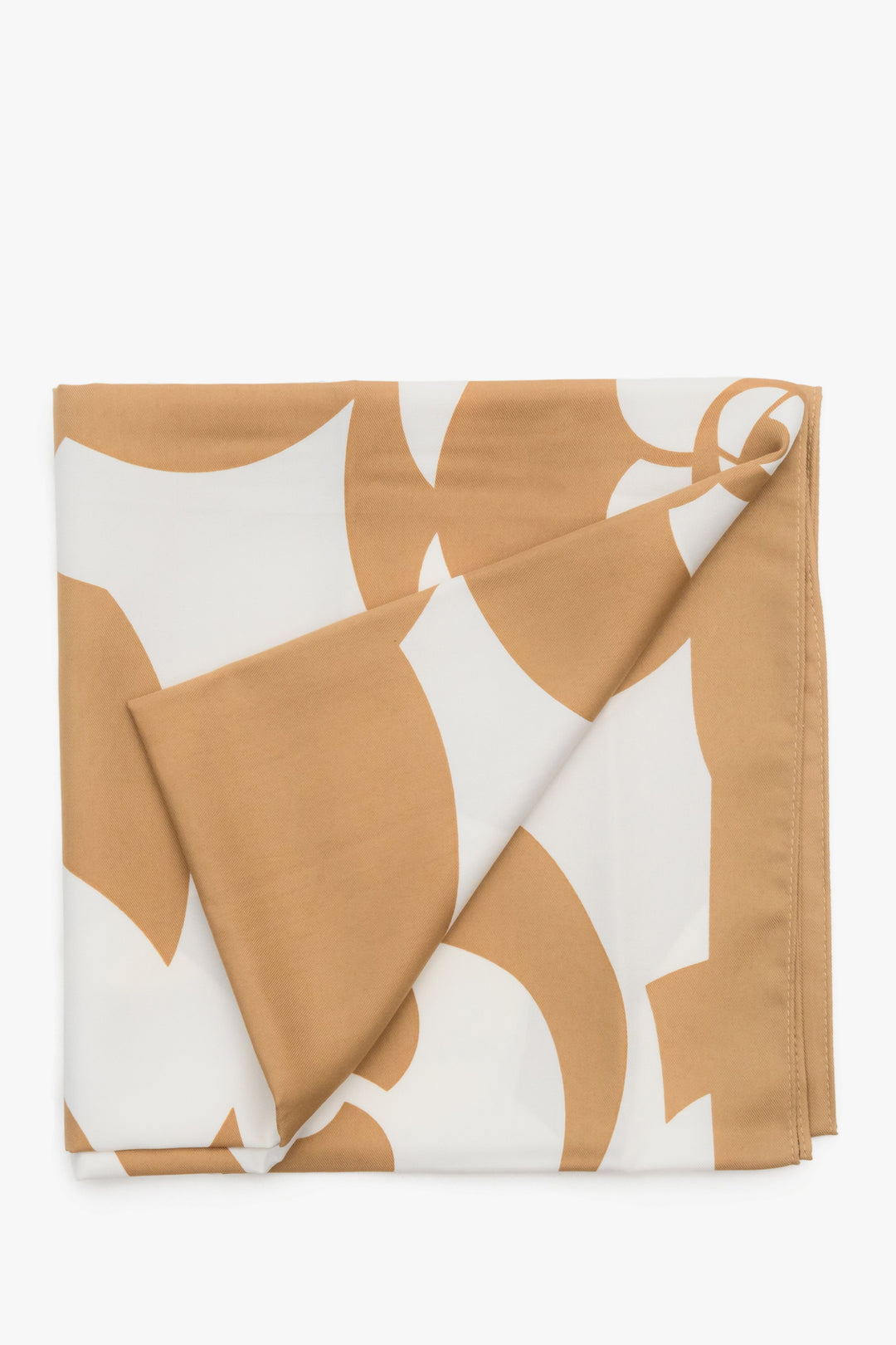 Apaszka damska w kwiaty w kolorze biało-beżowym marki Estro.