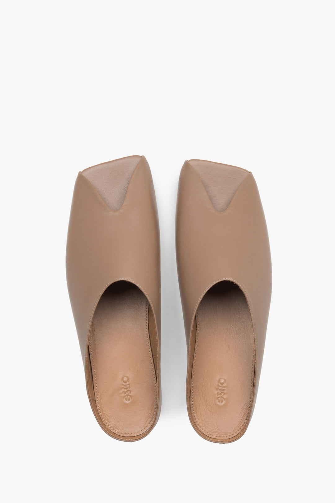 Beżowe skórzane klapki damskie z włoskiej skóry.