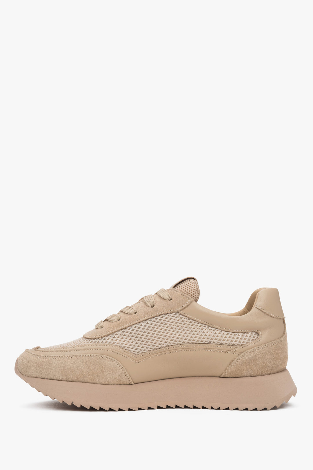 Komfortowe beżowe sneakersy damskie Estro.