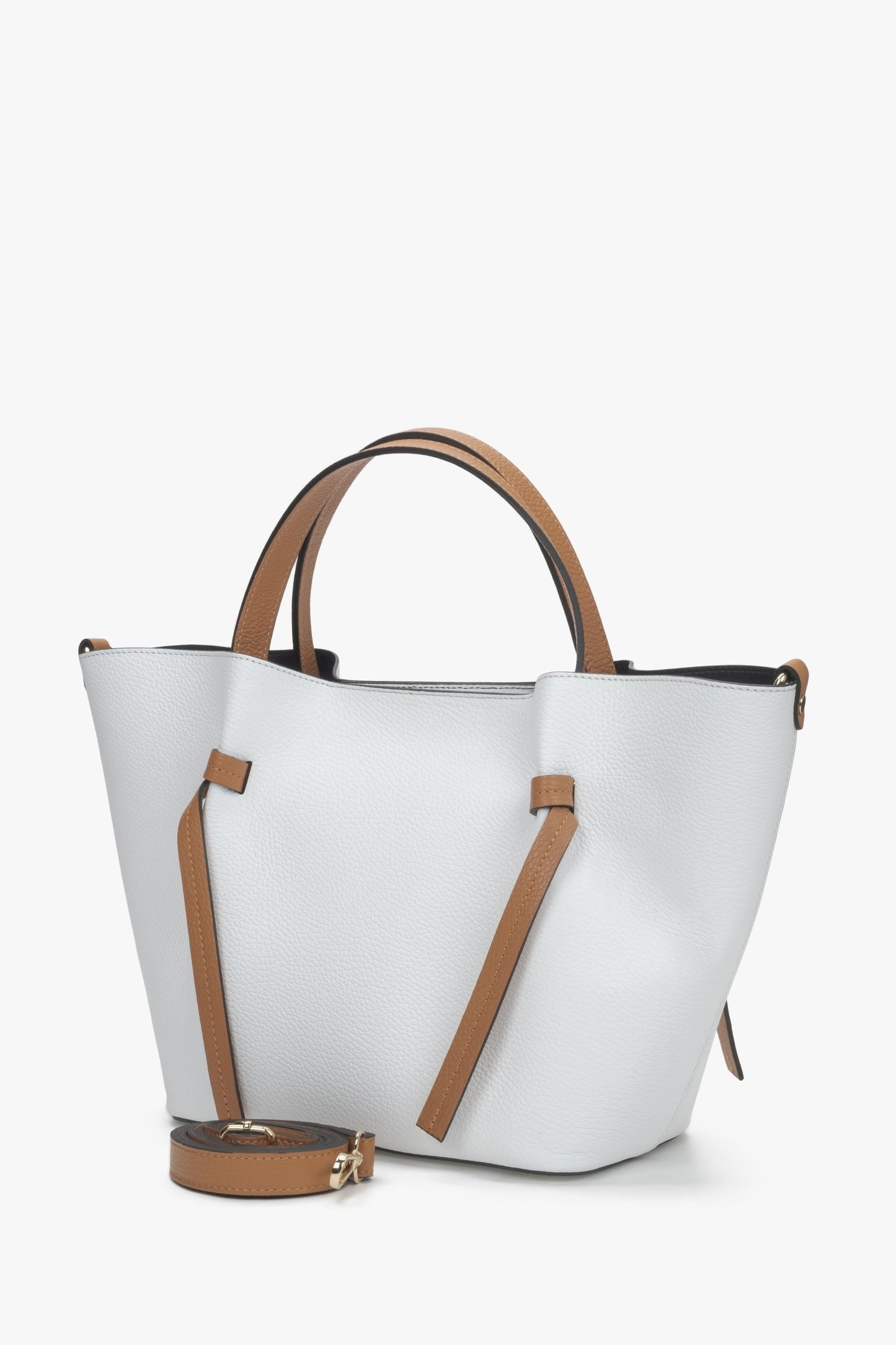 Shopperka typu łódka w kolorze białym z włoskiej skóry.