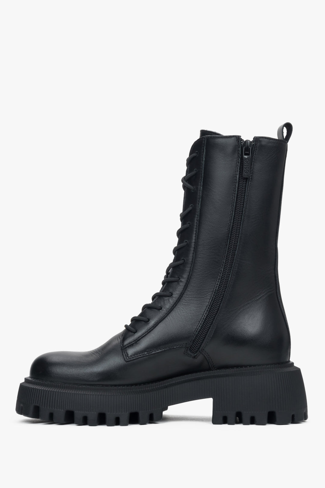 Estro ER00115925: czarne botki damskie podwyższane z włoskiej skóry naturalnej Premium.