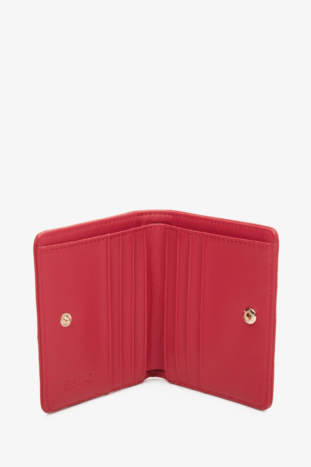 Mały, czerwony portfel damski Estro ze skóry naturalnej - wnętrze modelu.