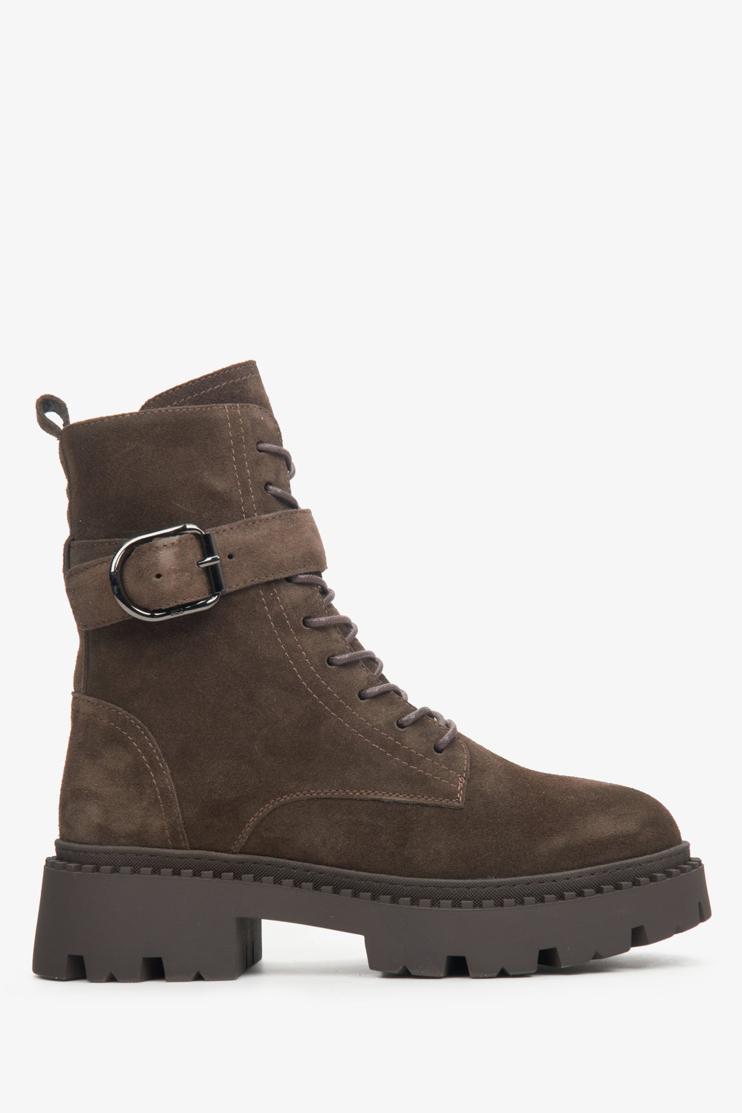 Damskie, wysokie botki Estro na zimę w kolorze ciemnobrązowym z weluru naturalnego ze sprzączką.