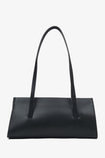 Czarna torebka damska na ramię ze skóry naturalnej z długimi rączkami ER00116883.