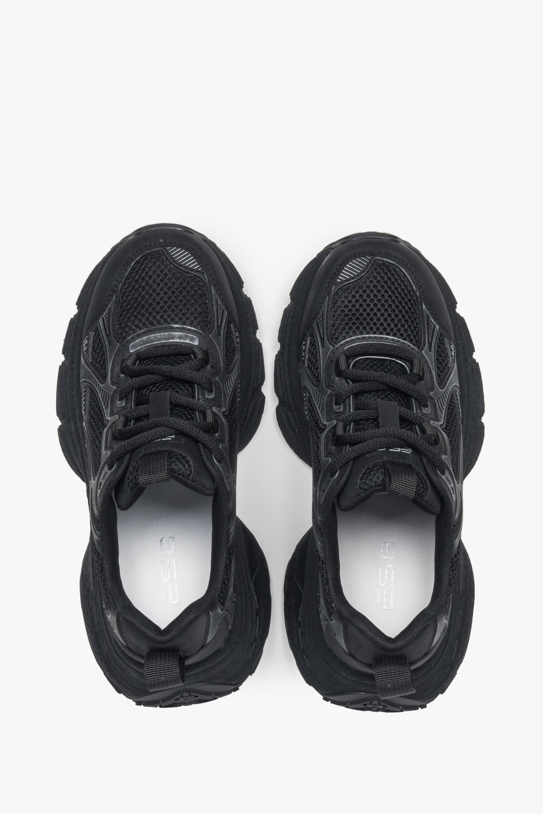 Lekkie czarne sneakersy damskie ES8 z ekoskóry i siateczki.