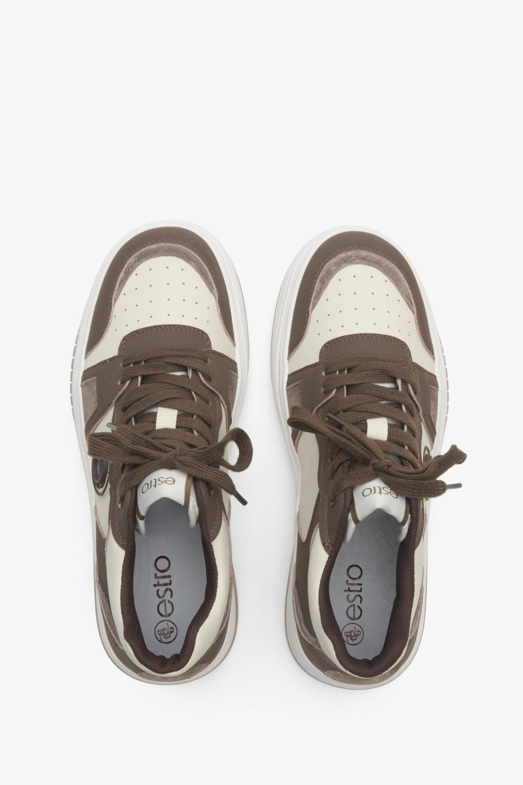 Brązowo-beżowe sneakersy damskie ze skóry Estro - prezentacja modelu z góry.