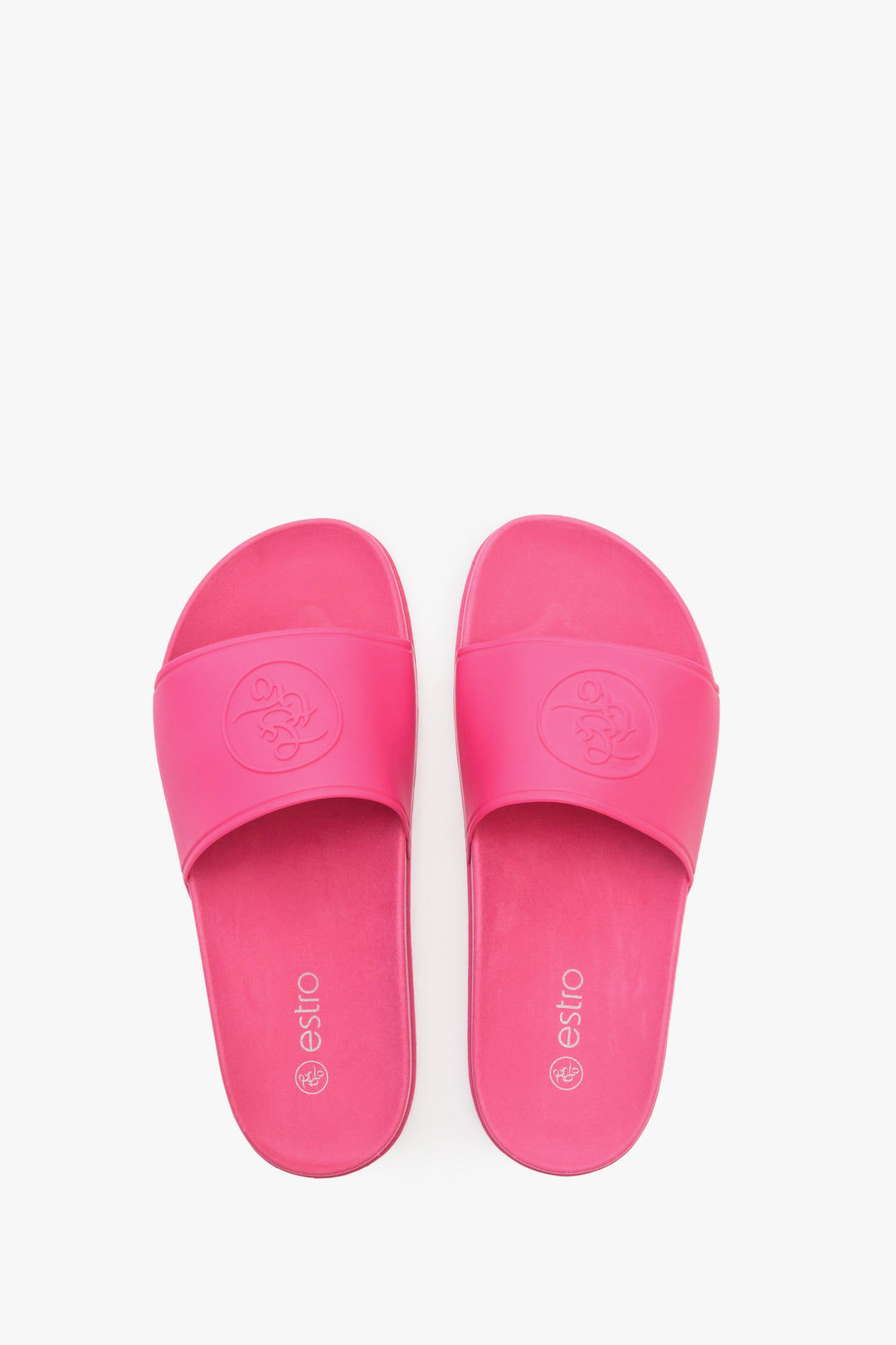 Basenowe klapki damskie Estro z gumy w kolorze różowym.