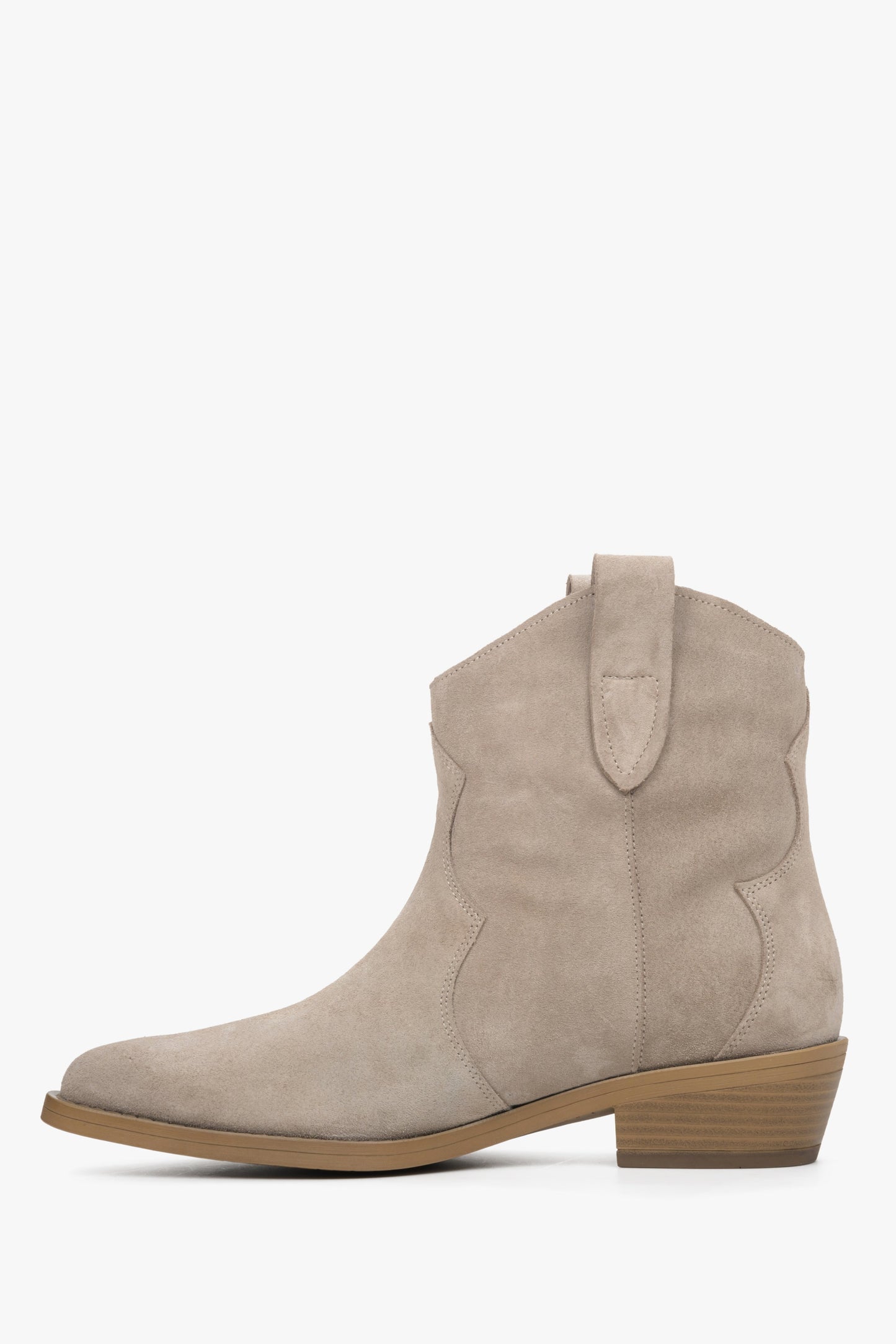 Kowbojki damskie w kolorze jasnobeżowym z weluru naturalnego Estro - profil buta.