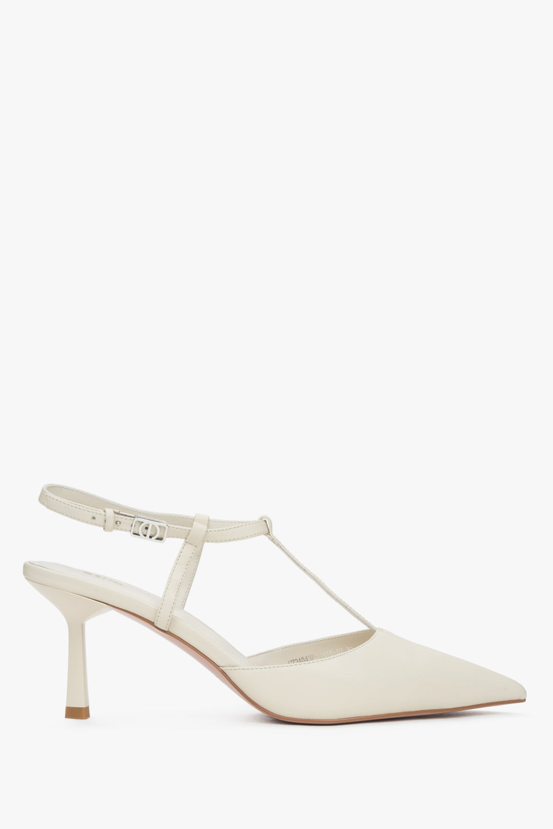 Stylowe jasnobeżowe czółenka damskie Estro, typu slingback.