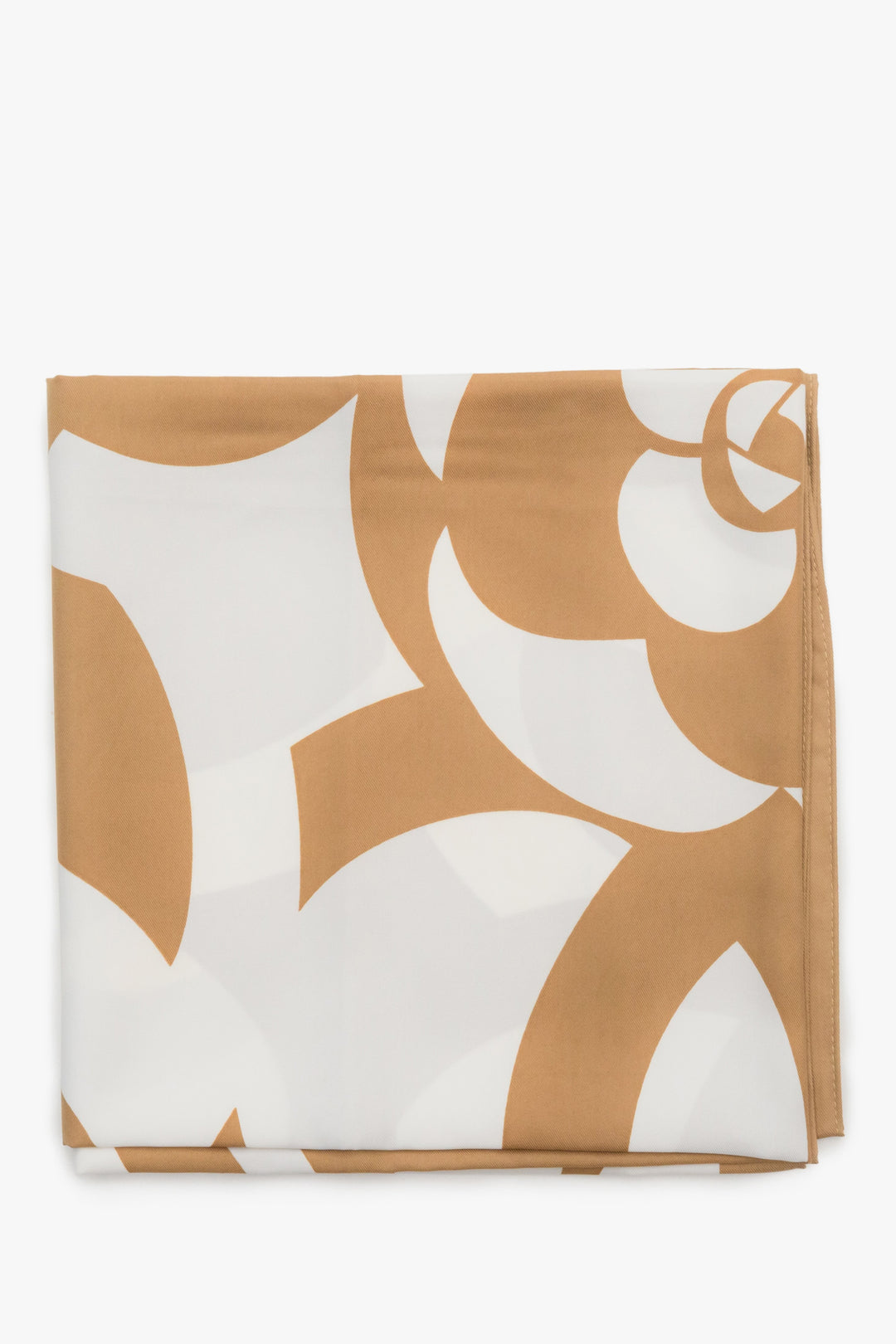 Szal biało-beżowy Estro w kwiaty.