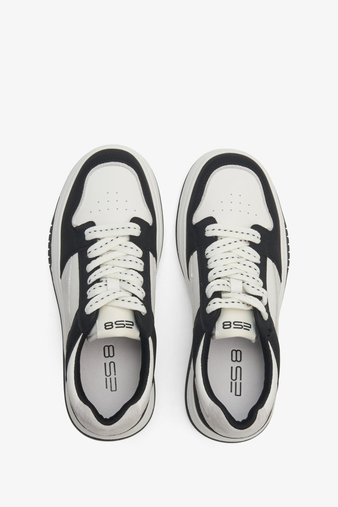 Damskie, skórzane sneakersy z linii sportowej ES 8 w kolorze biało-czarnym - prezentacja obuwia z góry.