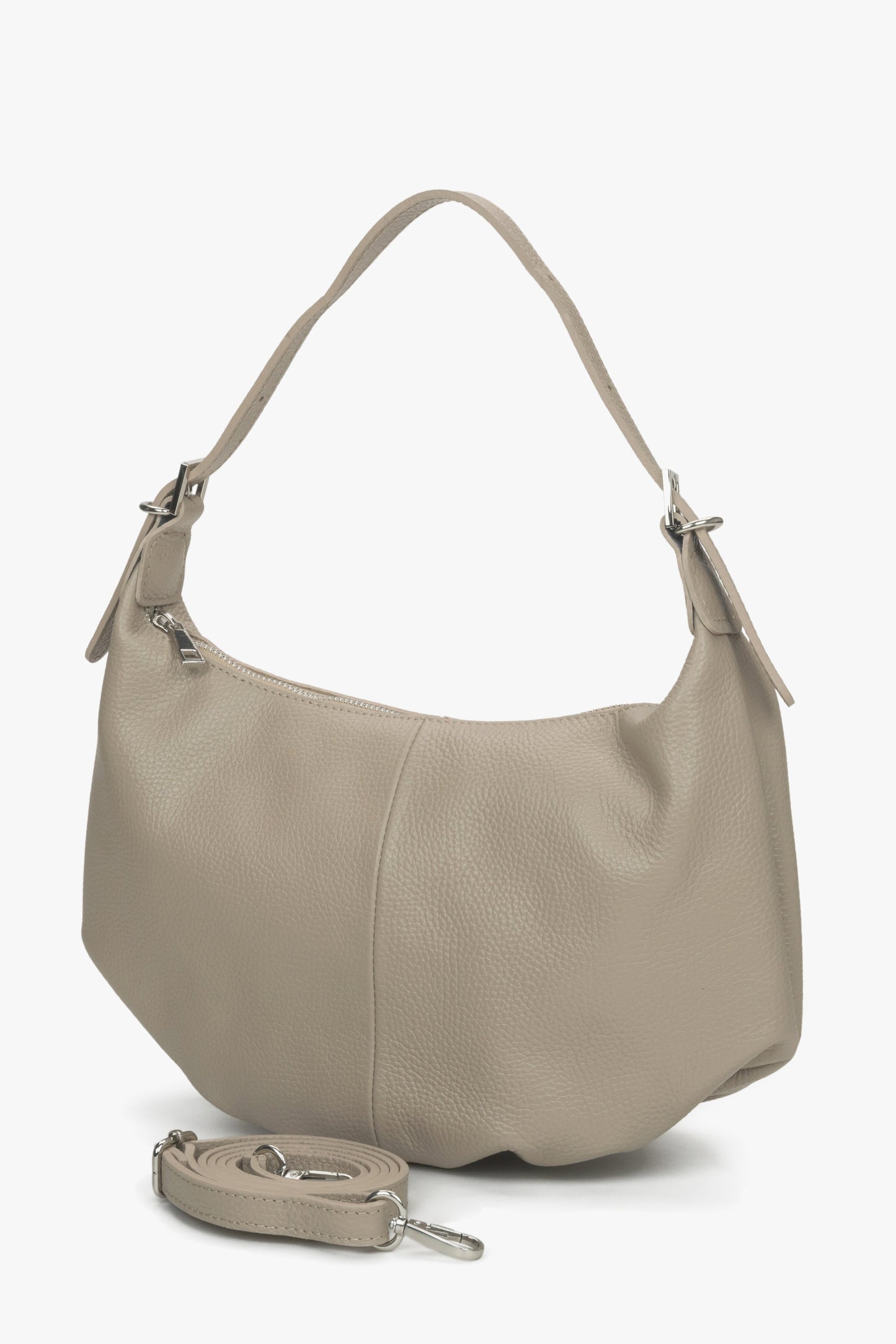 Beżowa pojemna torebka-bagietka z włoskiej skóry naturalnej.