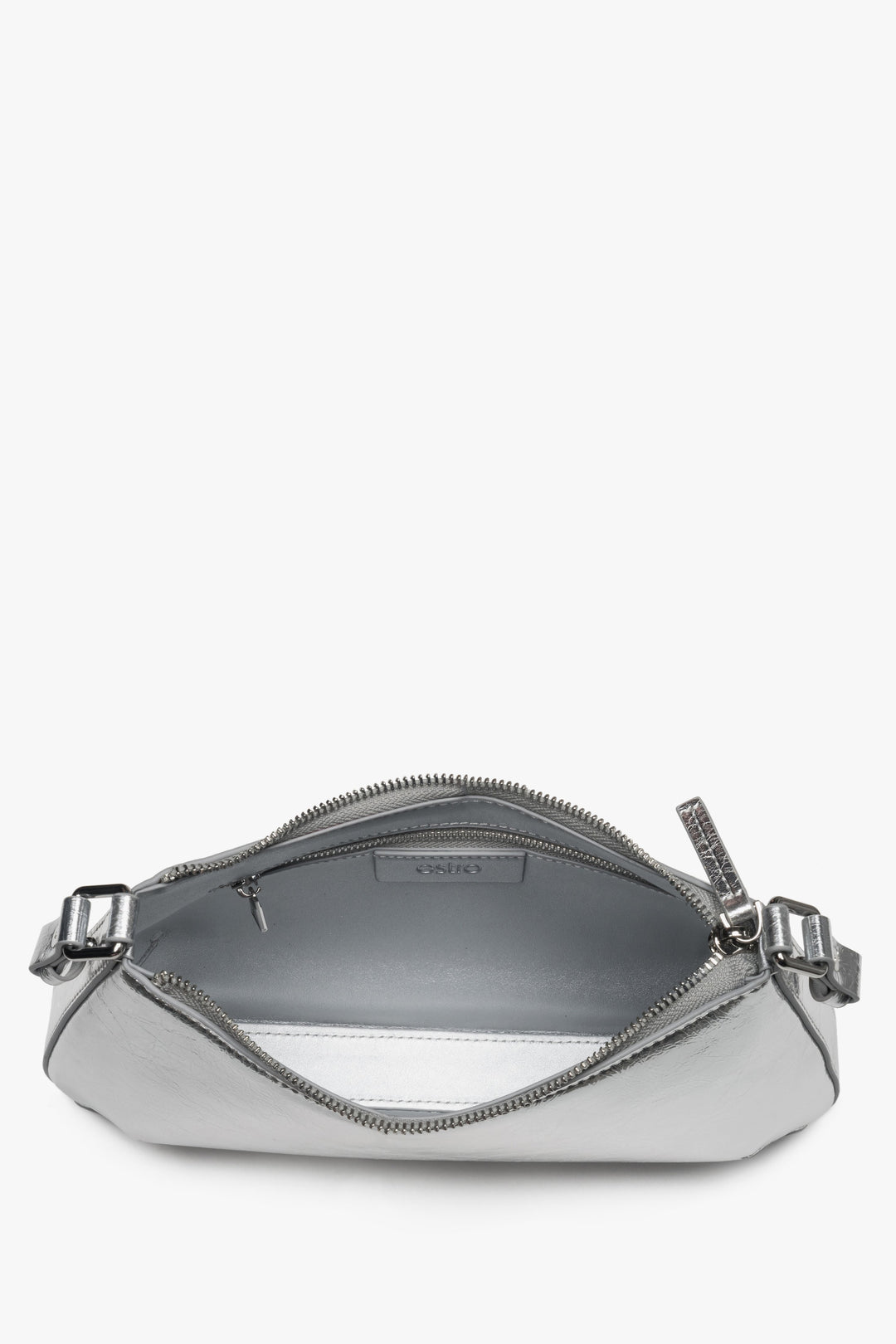 Srebrna damska torebka bagietka wykonana ze skóry od Estro.
