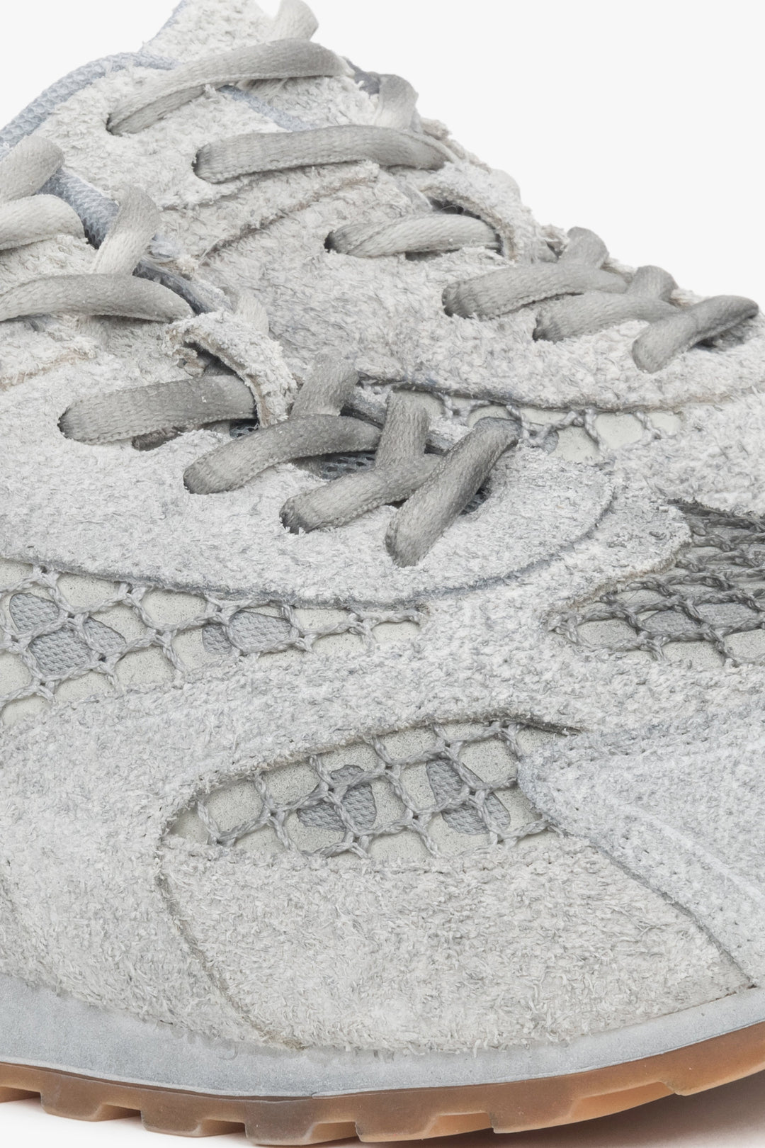 Szare trampki damskie ES8 ER00117896, z weluru naturalnego i miękkich tekstyliów.