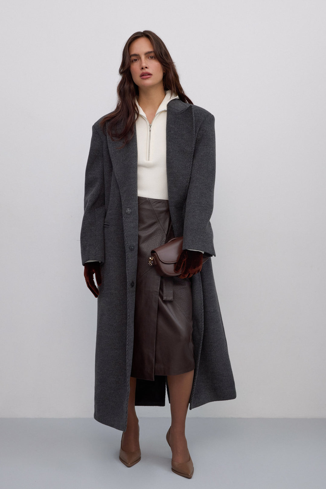 Płaszcz damski do kostek, szary, z wełny naturalnej i wiskozy, Estro ER00117897.