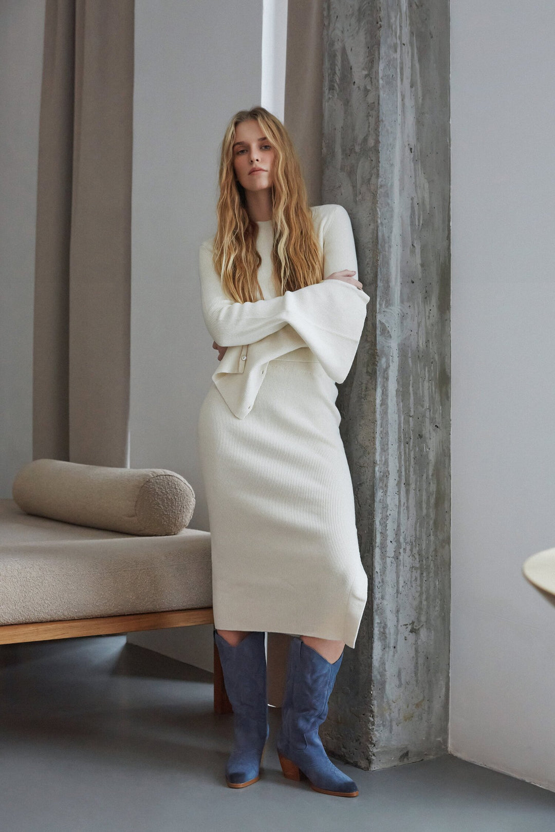 Wysokie niebieskie kowbojki damskie z weluru naturalnego Estro ER00113888