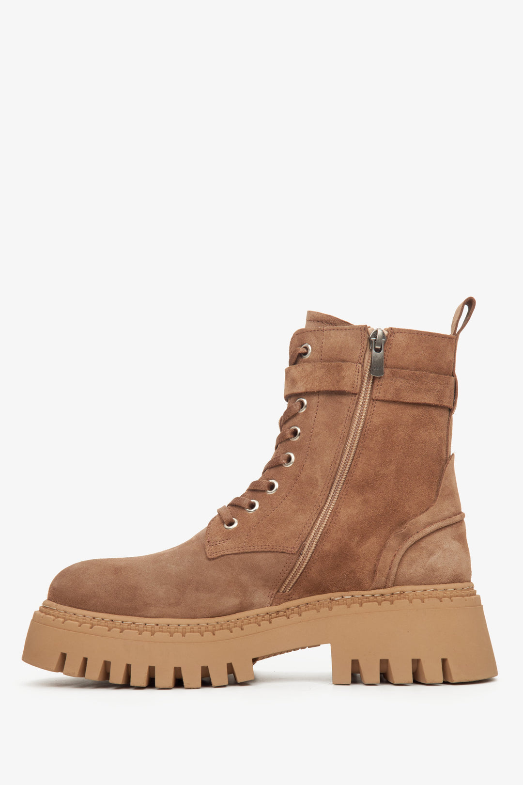 Botki damskie brązowe ze weluru naturalnego Estro - profil buta.