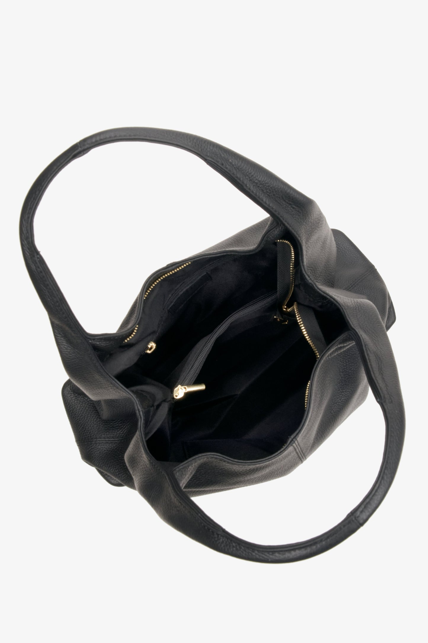 Czarna, skórzana shopperka damska Estro - zbliżenie na wnętrze butów.