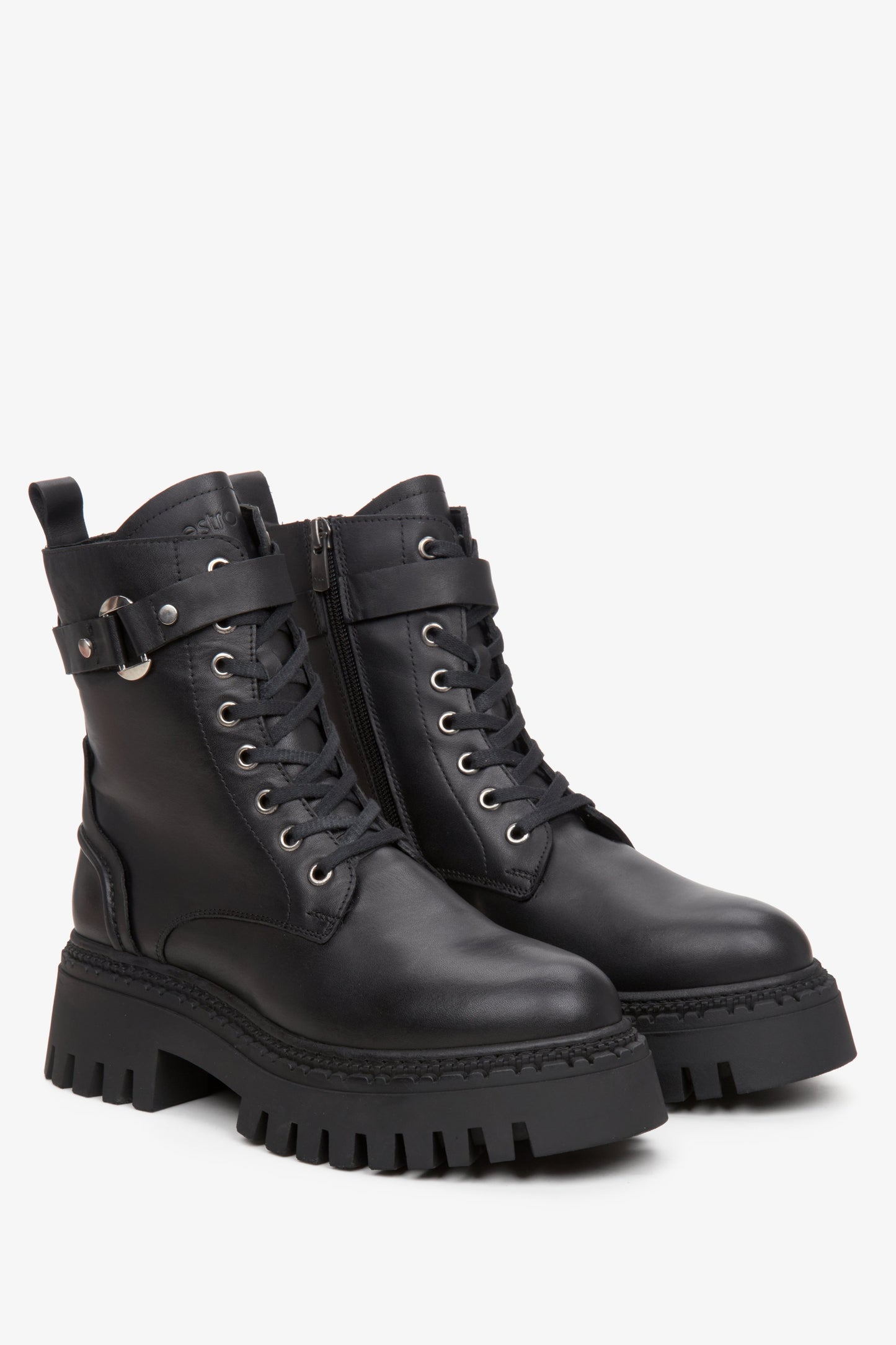 Skórzane czarne botki damskie Estro w kolorze czarnym.