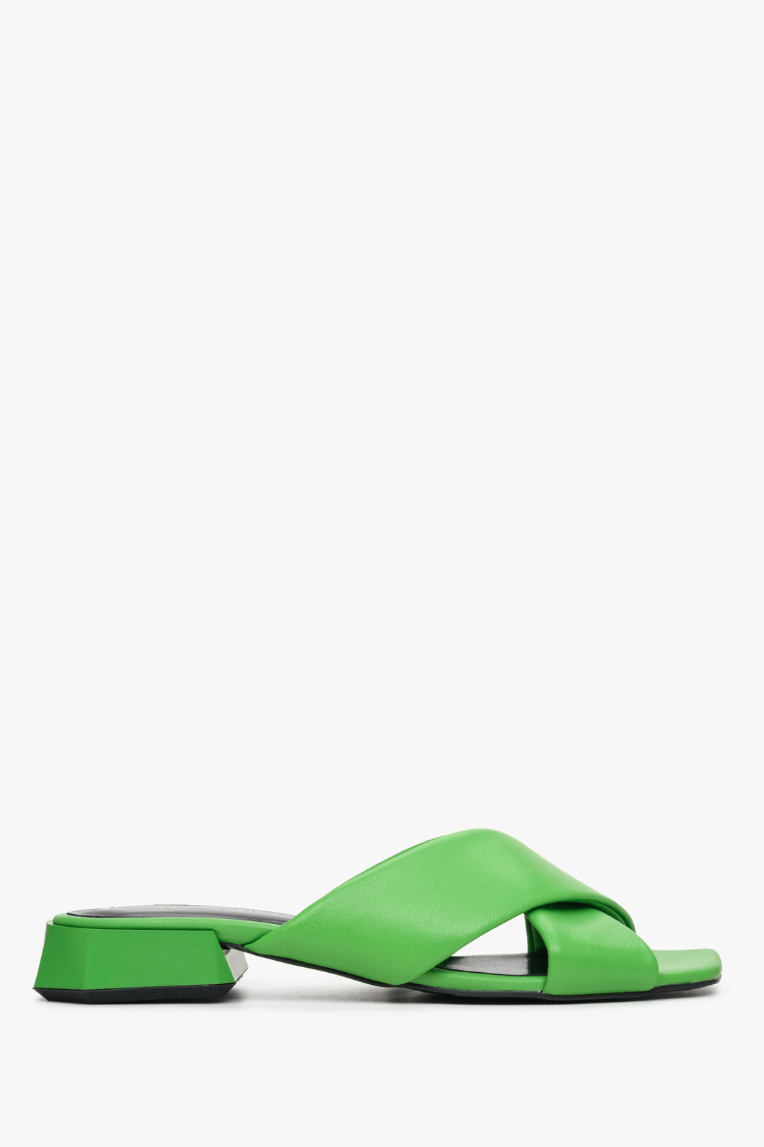 Zielone klapki damskie z paskami na krzyż ze skóry naturalnej Estro ER00112987