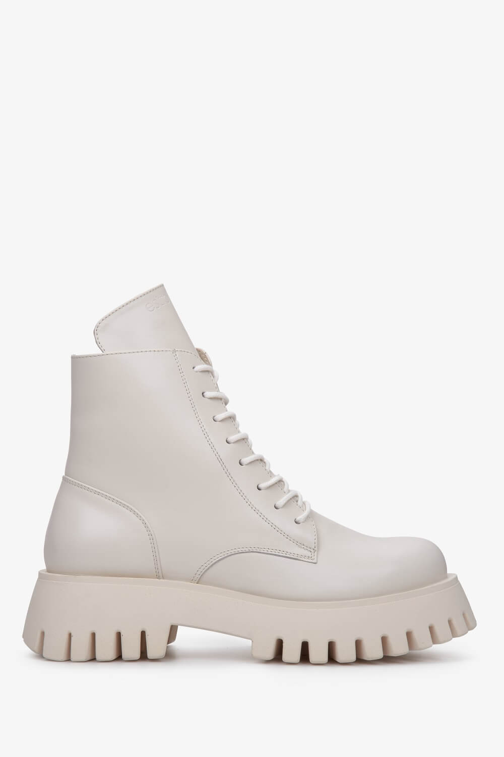 Beżowe botki damskie ze skóry naturalnej z ociepleniem Estro ER00111786