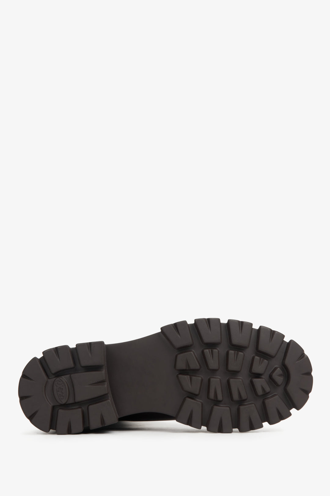 Wysokie sztyblety damskie z elastyczną cholewą ze skóry naturalnej Estro w kolorze ciemnobrązowym - zbliżenie na podeszwę buta.