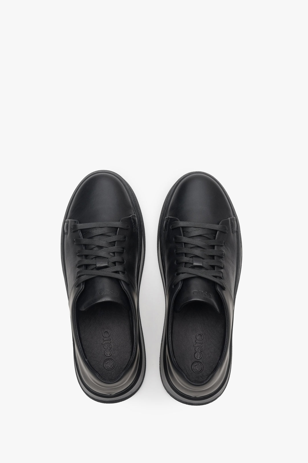 Czarne sneakersy damskie ze skóry naturalnej Estro - prezentacja modelu z góry.