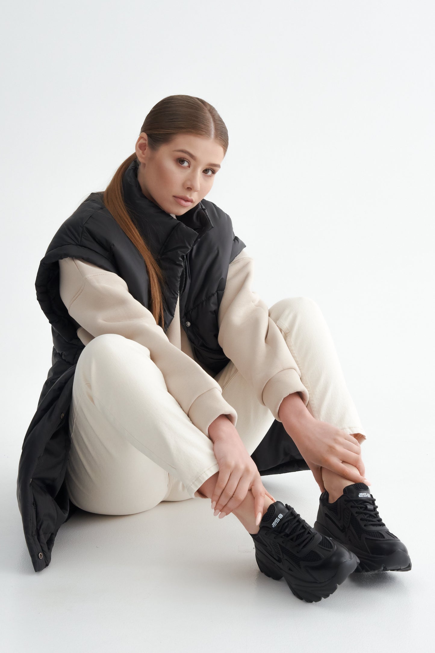 Czarne sneakersy damskie na grubej podeszwie ES 8 ER00112275