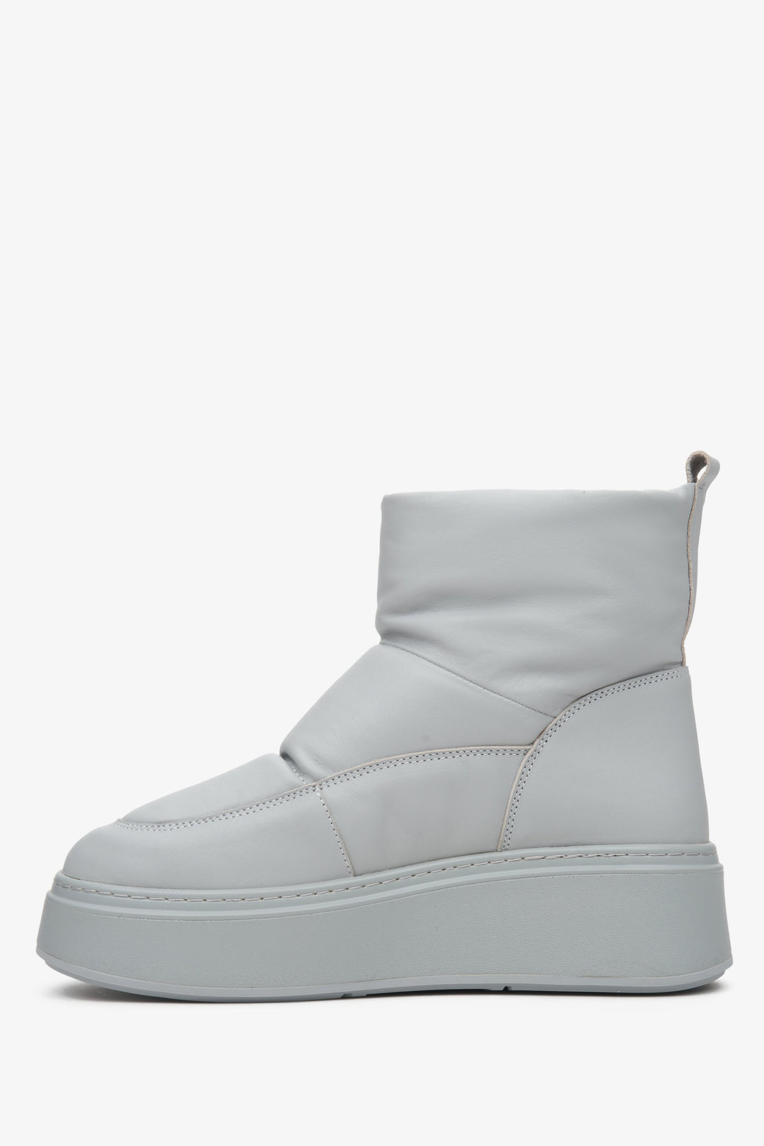 Śniegowce damskie szare ze skóry naturalnej Estro z wypełnieniem futrzanym.