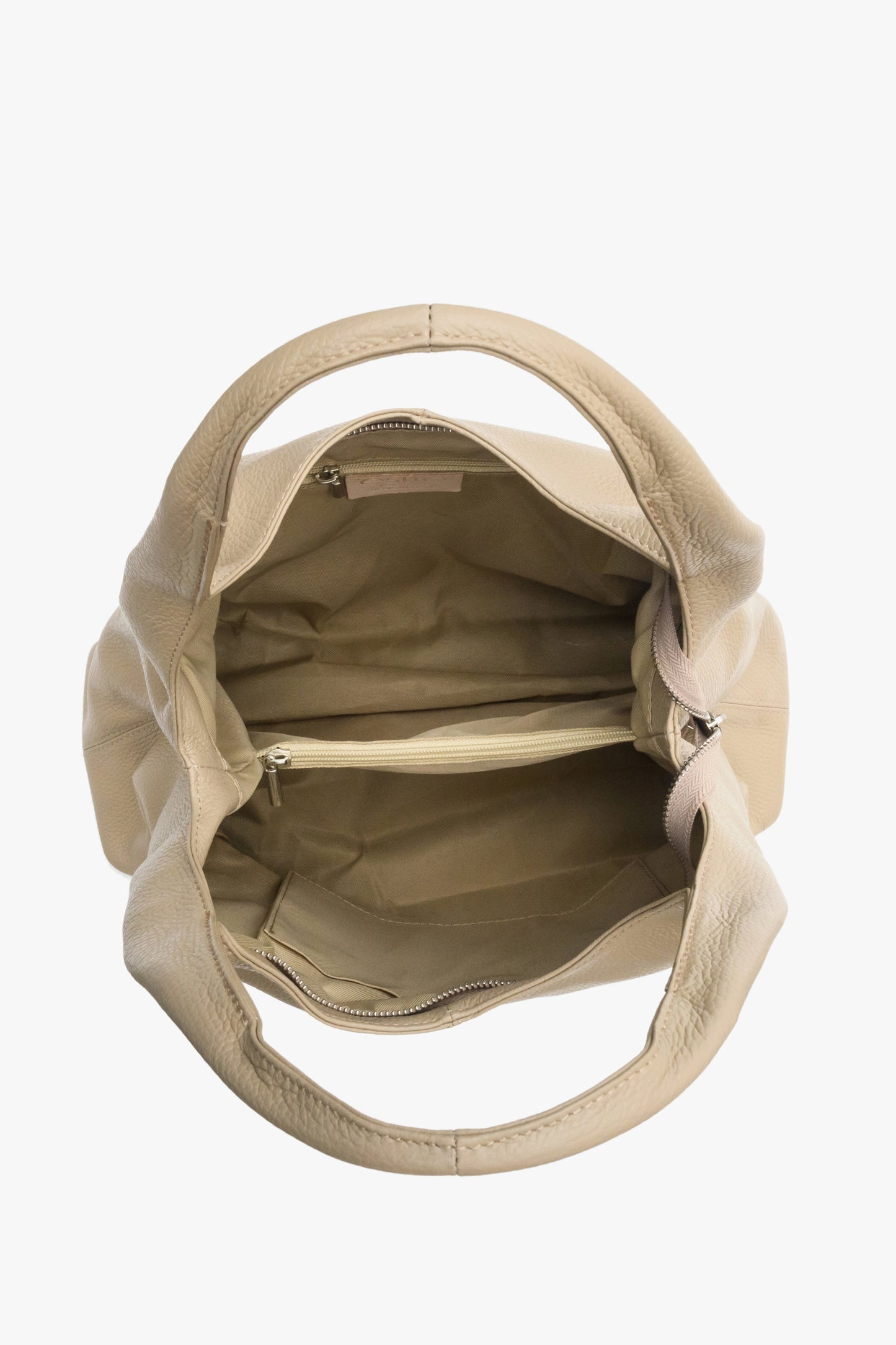 Damska, skórzana torebka Estro na ramię - wnętrze modelu.