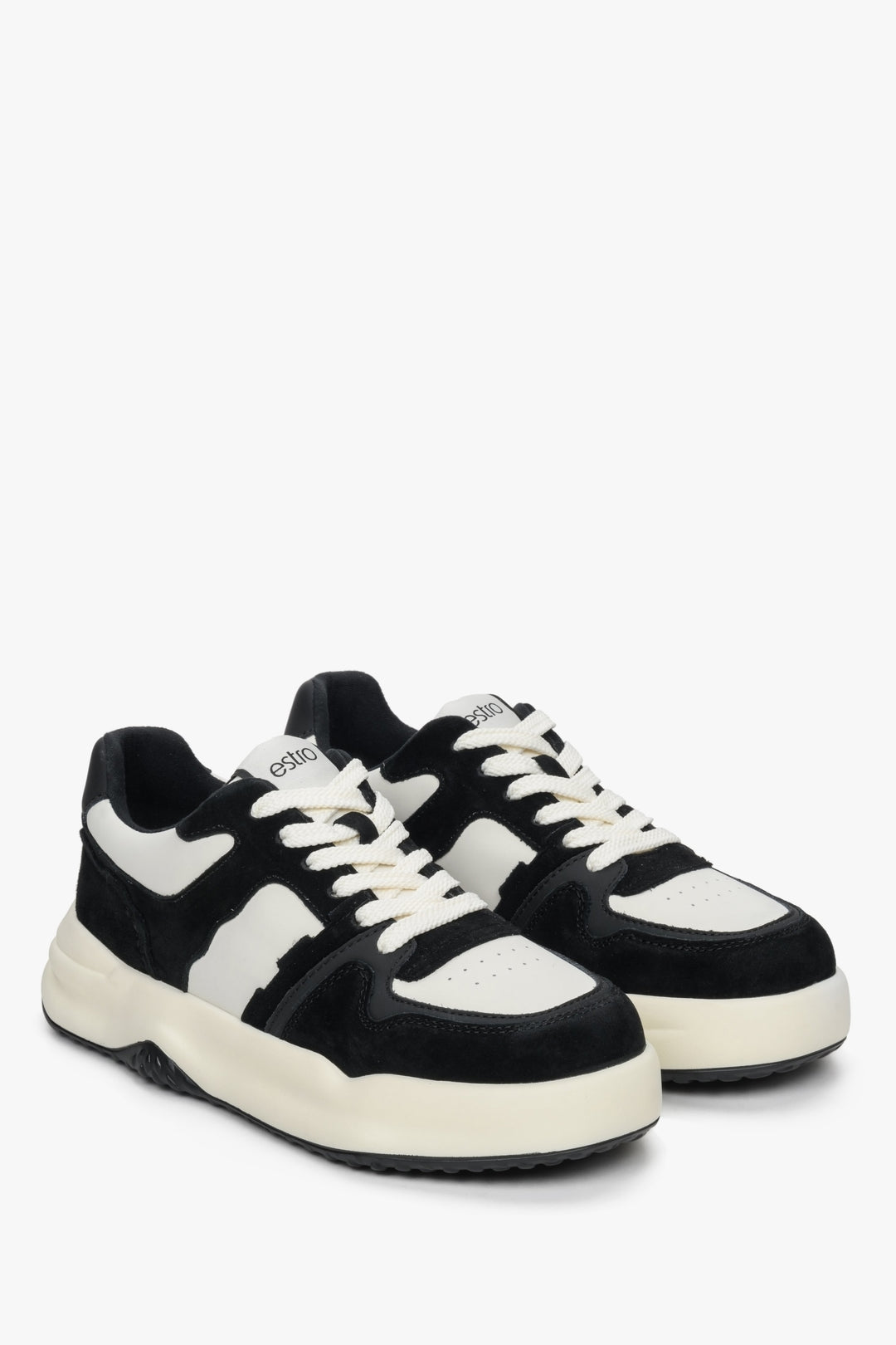 Biało-czarne sneakersy damskie Estro z weluru i skóry naturalnej.