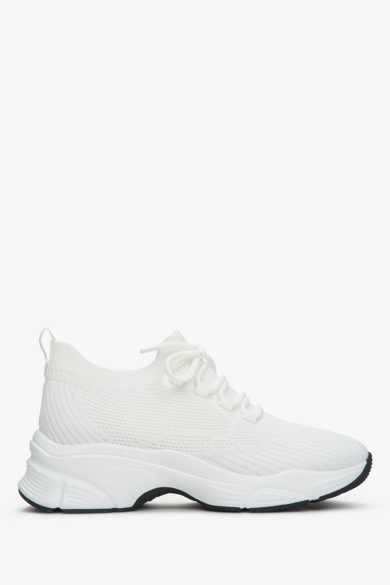 Białe sneakersy damskie z siateczki na elastycznej podeszwie Estro ER00113224