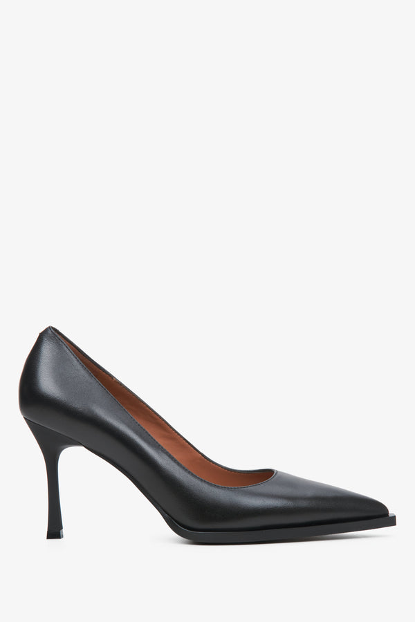 Czarne skórzane czółenka damskie Estro na szpilce - profil buta.