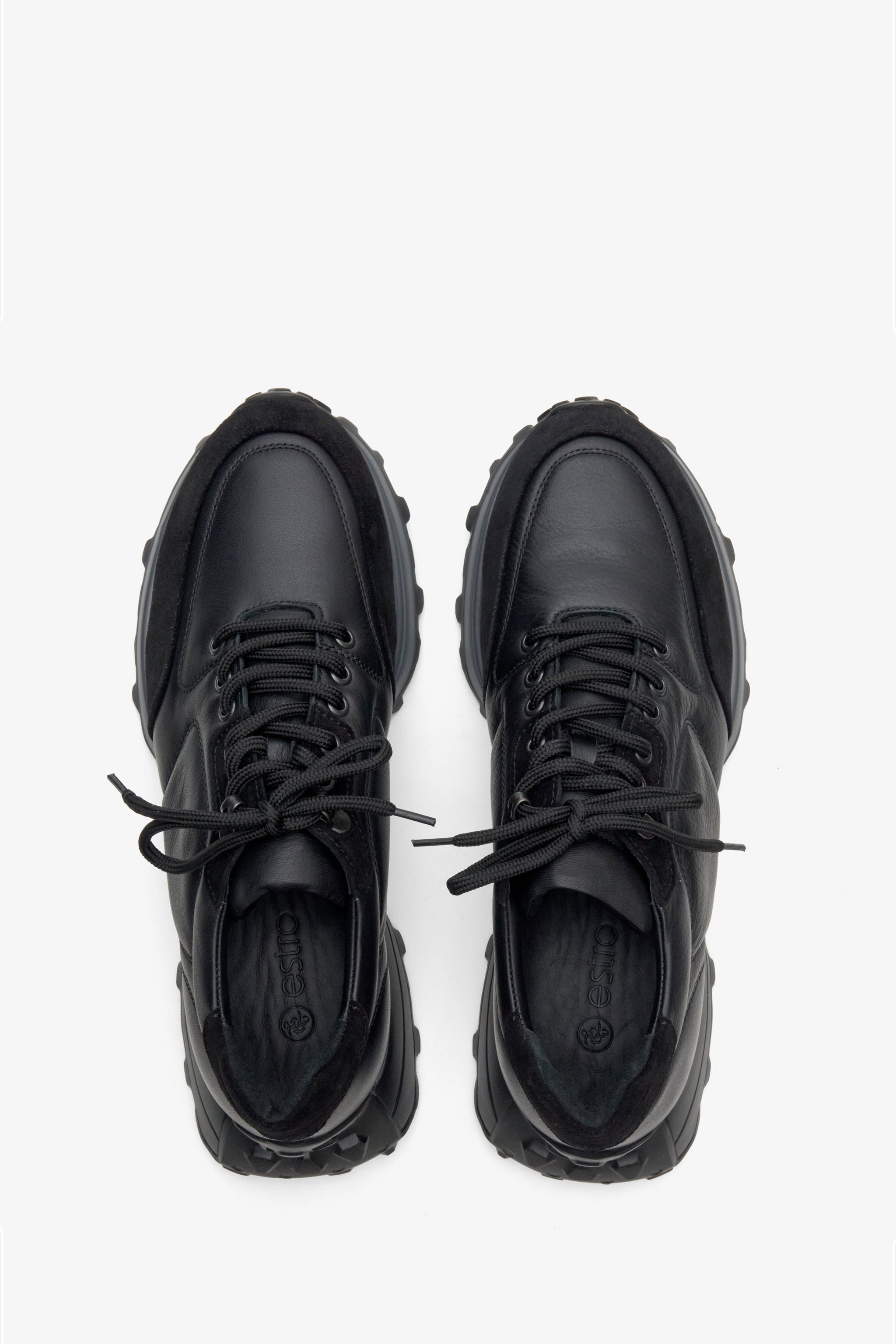 Skórzano-zamszowe sportowe sneakersy męskie Estro - prezentacja modelu z góry.