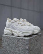 Biało-beżowe sneakersy damskie z łączonych materiałów ES8 ER00108945