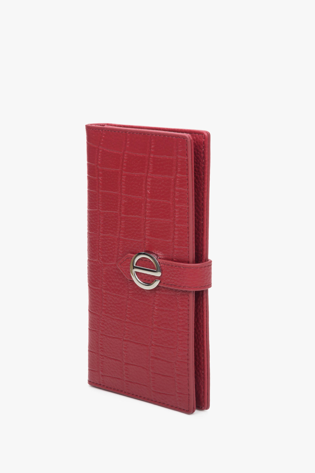 Czerwony, duży portfel damski ze srebrnymi okuciami Estro.