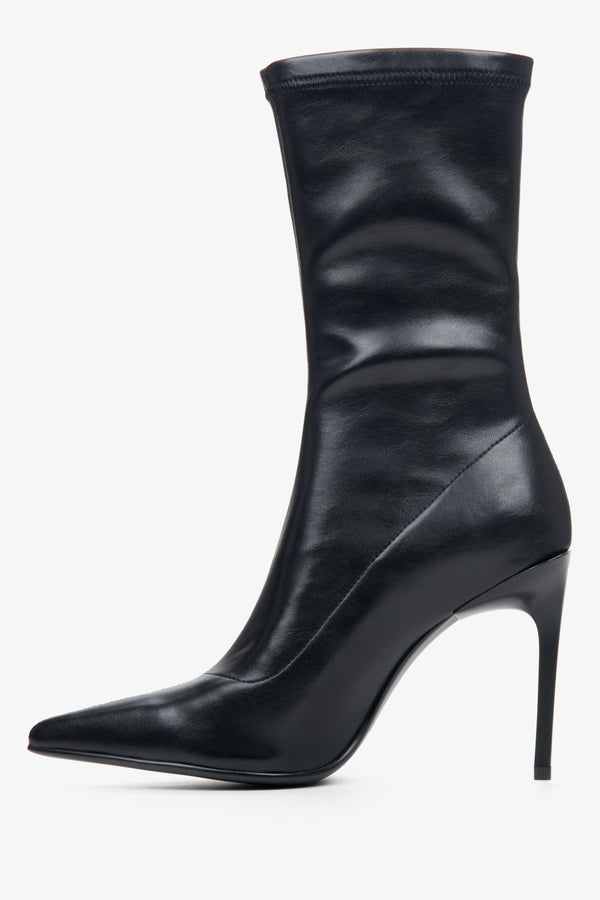 Skórzane botki damskie Estro w kolorze czarnym - profil buta.