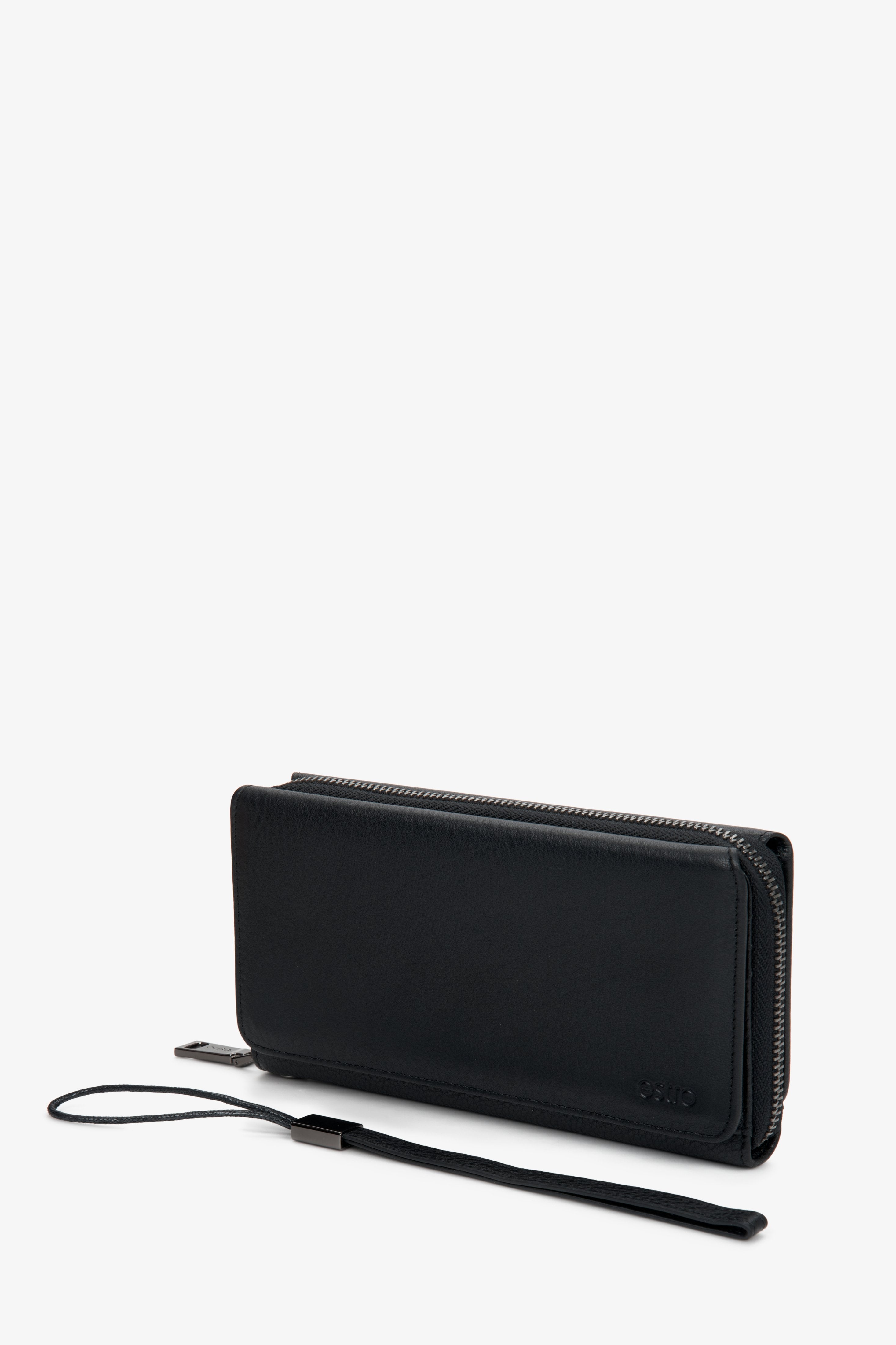 Duży skórzany portfel męski Estro w kolorze czarnym.