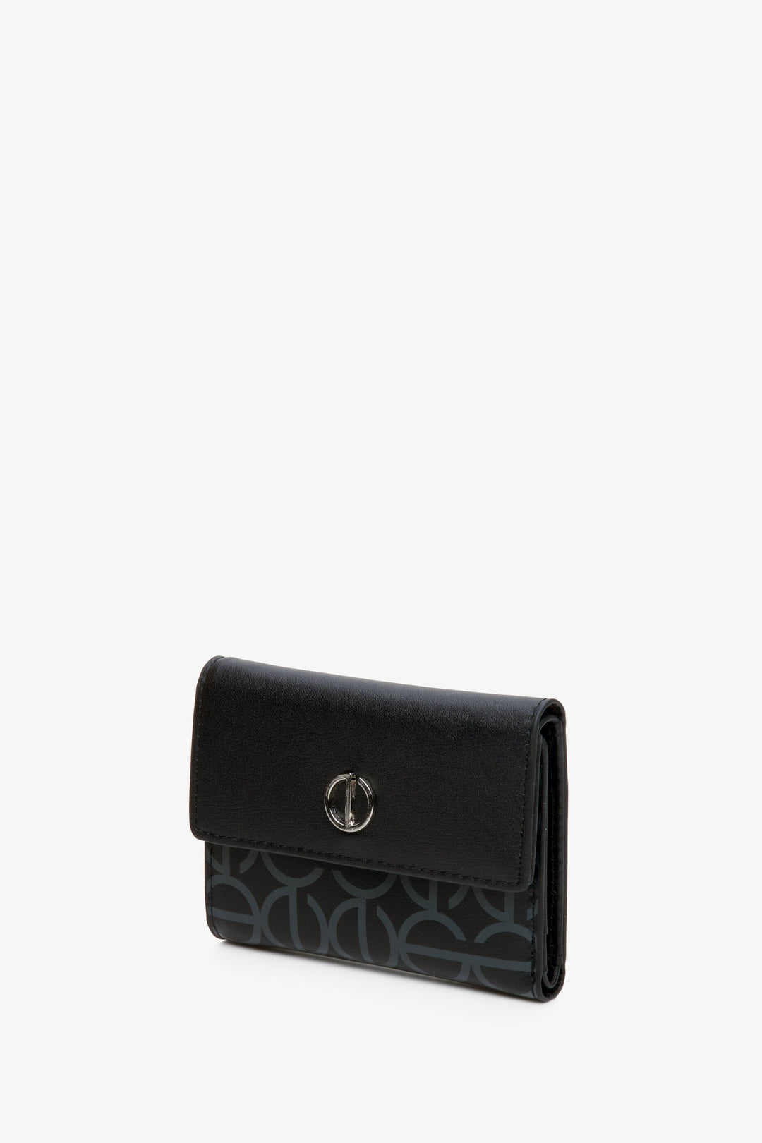 Czarny portfel damski ze skóry naturalnej ze srebrnymi okuciami Estro ER00113649