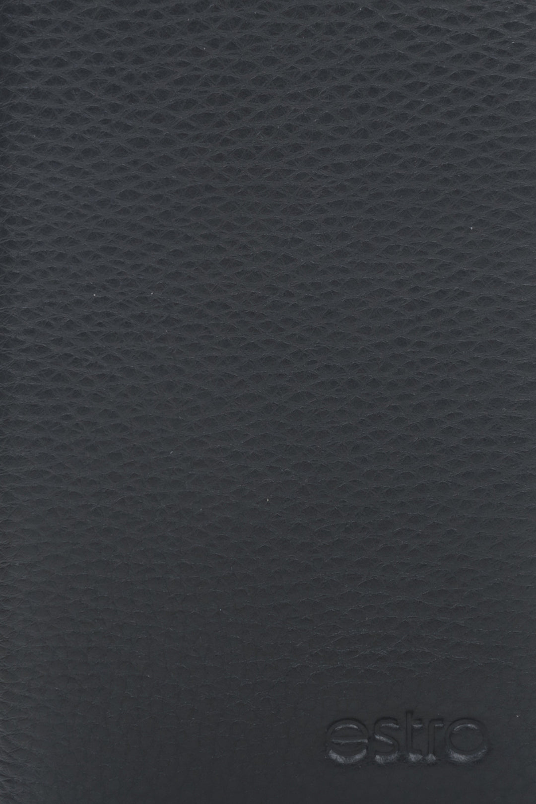 Skórzany czarny portfel męski Estro - zbliżenie na detale.