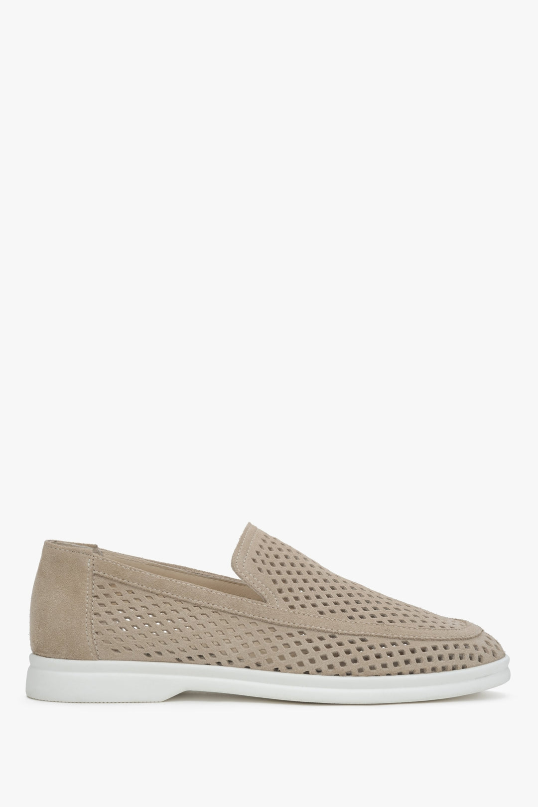 Beżowe loafersy damskie z włoskiego weluru Premium z perforacją ER00117585.