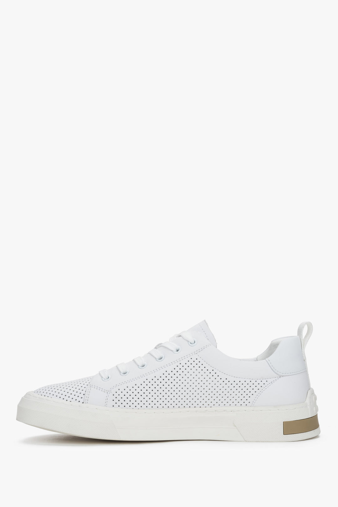 Męskie białe perforowane trampki ze skóry naturalnej na lato Estro.