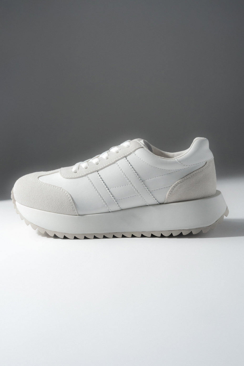 Sneakersy damskie, białe, ze skóry naturalnej i weluru, ES8.