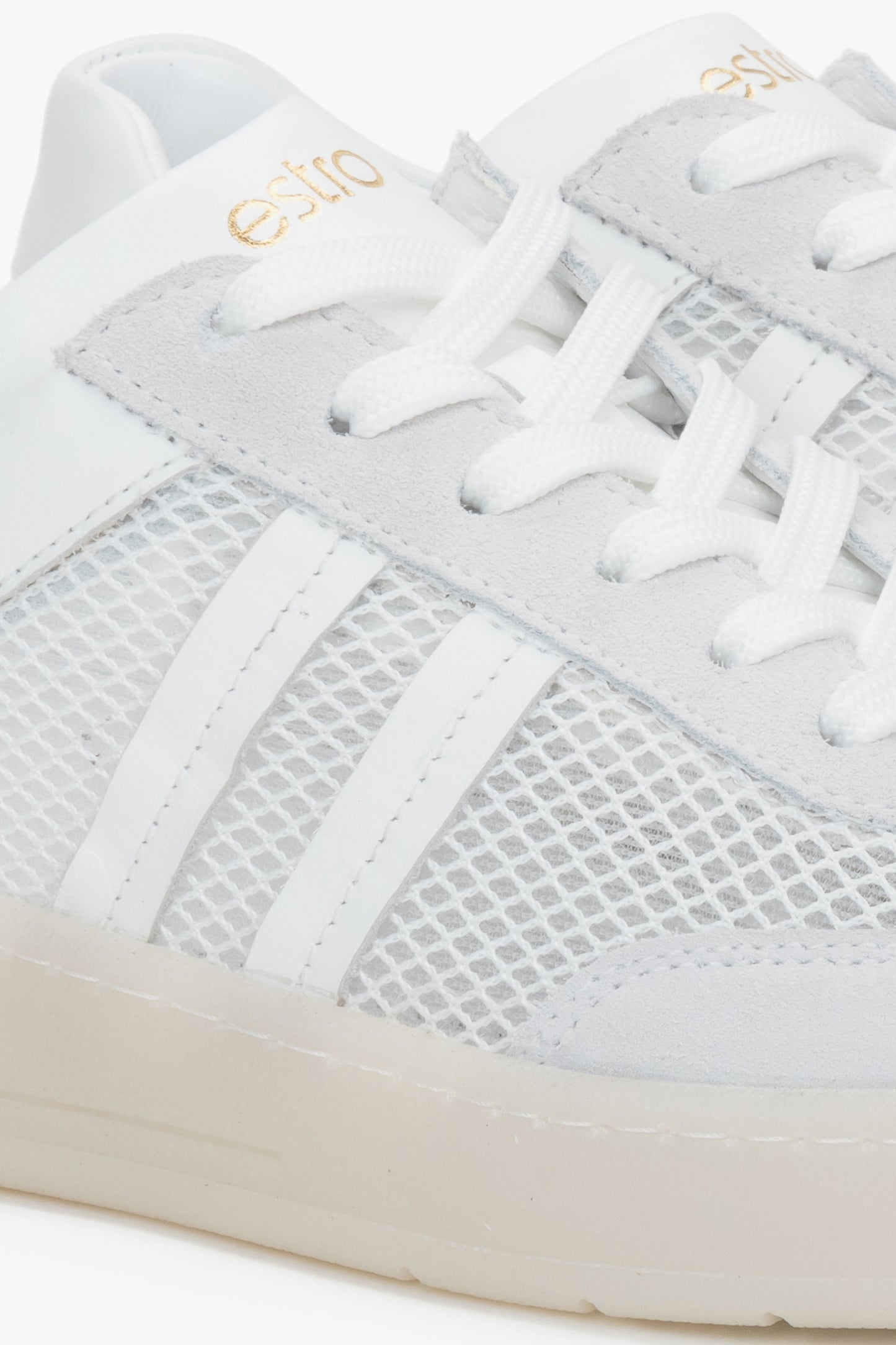 Biało-beżowe trampki damskie Estro, z włoskiej skóry naturalnej i oddychającej siateczki - detale.