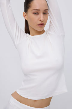 Longsleeve damski, biały, z dekoltem w łódkę, z miękkiej bawełny, Estro.