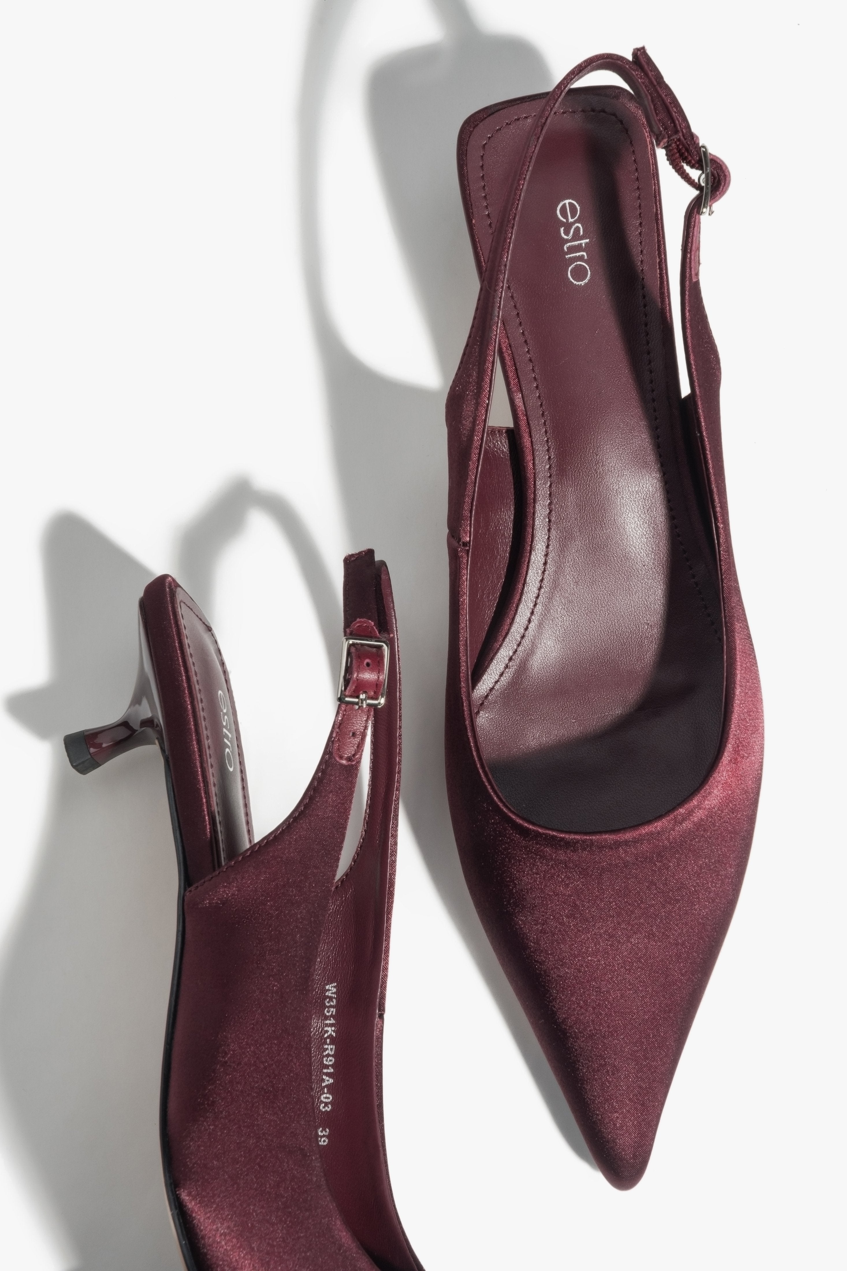 Bordowe czółenka damskie z odkrytą pietą typu slingback na niskim obcasie Estro ER00117209.