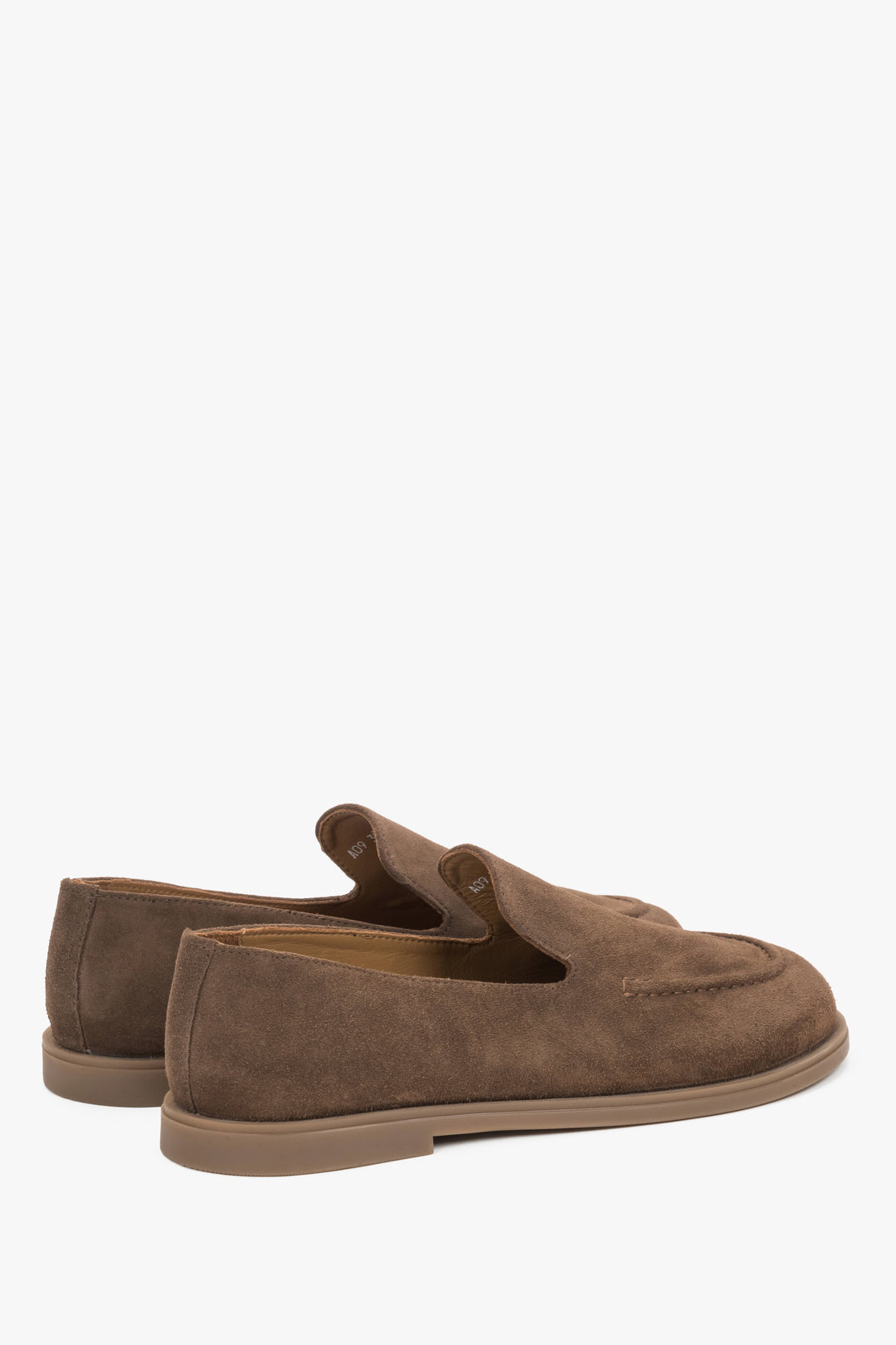 Z włoskiego weluru naturalnego Premium, brązowe mokasyny damskie typu barefoot Estro.